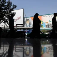 イスラエル・イラン間の緊張:軍事攻撃とエネルギー施設の標的化