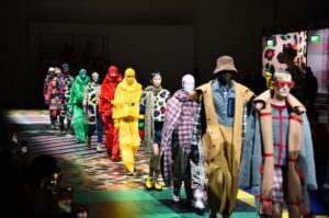 ショックと悲しみの声が続出！ベネトン日本撤退の真相とは