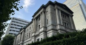 日銀の現状維持を読み解く:衆院選後の経済政策の行方