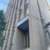 一斉解雇からの再出発：船井電機の元従業員を支援する800社の求人