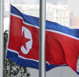 バイデン大統領との電話会談後の韓国情勢：防衛強化が急務