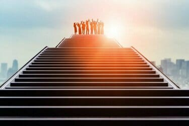 富裕層の共通点とは？元金融機関職員が教える成功の法則