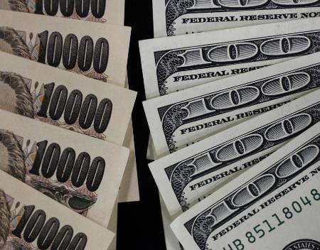 【経済】円高進行、一時１５１円台　日銀の追加利上げ観測で  [七波羅探題★]