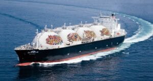 商船三井とビィ・フォアードが推進する持続可能な海上輸送の未来