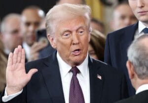 トランプ大統領の関税政策と日本の未来：交渉カードとしての自動車業界