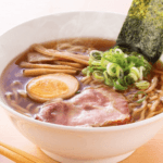 ラーメンの未来はどうなる？2024年に見る倒産の背景と影響