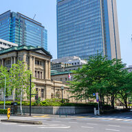 政策金利維持、ビットコイン価格は安定を見せる理由