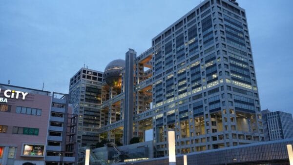 中居正広さんのトラブルが引き起こしたフジ・メディアの危機