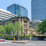 政策金利維持、ビットコイン価格は安定を見せる理由