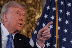 【悲報】政策変更なし！トランプ氏が語る金持ちへの道？