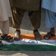 インパの緊張緩和：戦争回避に向けた各国の努力