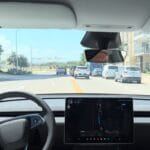 テスラのロボタクシー、初日から交通違反wwwどうなっとるんやw