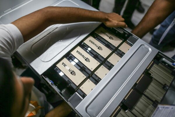 マレーシアが出口を塞ぐ！米エヌビディアの半導体、何処へ行ったんやｗｗｗ