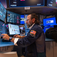 【朗報】S＆P500とナスダックが最高値更新！市場は盛り上がりまくりやんけ！