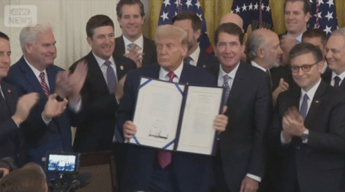 【驚愕】トランプ署名の法案が暗号資産業界に激震を与える！？