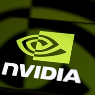 NVIDIAとOpenAIの壮大な提携：1000億ドルの投資が生み出す未来のAIデータセンター