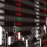 【速報】日経平均477円高!半導体関連がアツイやんけ!