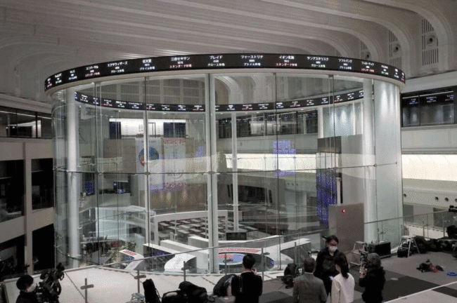 NISAつみたて投資枠、年齢拡大するけど増税ヤバいwww