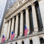 【悲報】エヌビディア一強が崩れる？2025米国株ランキングで何が起きたかやんけ！