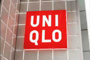 ファストリが時価総額20兆円目前!ユニクロの好業績を徹底分析